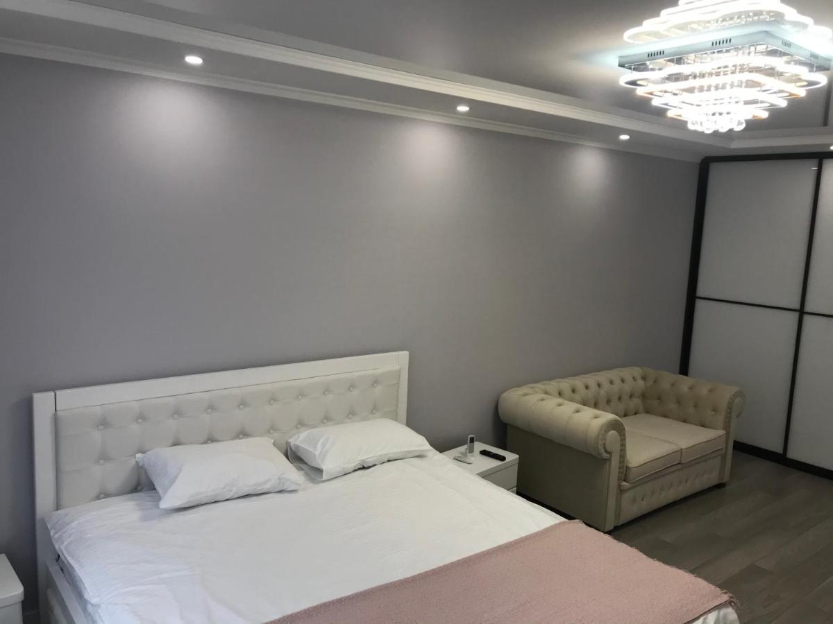 Ferienwohnung Затишна Квартира Ternopil Exterior foto