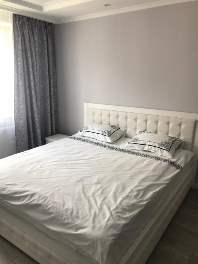 Ferienwohnung Затишна Квартира Ternopil Exterior foto