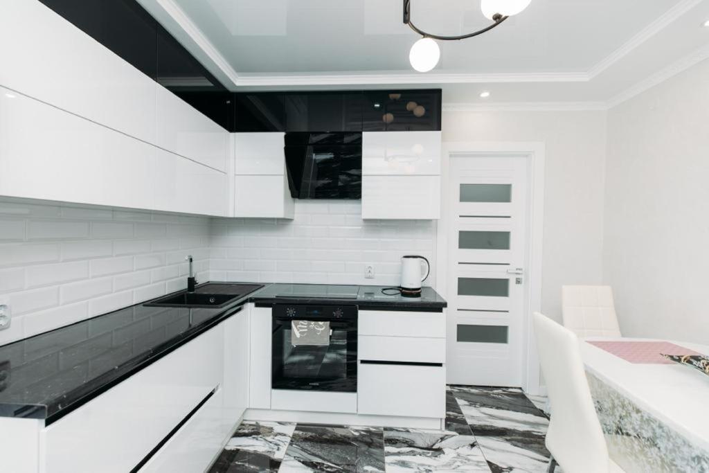 Ferienwohnung Затишна Квартира Ternopil Exterior foto